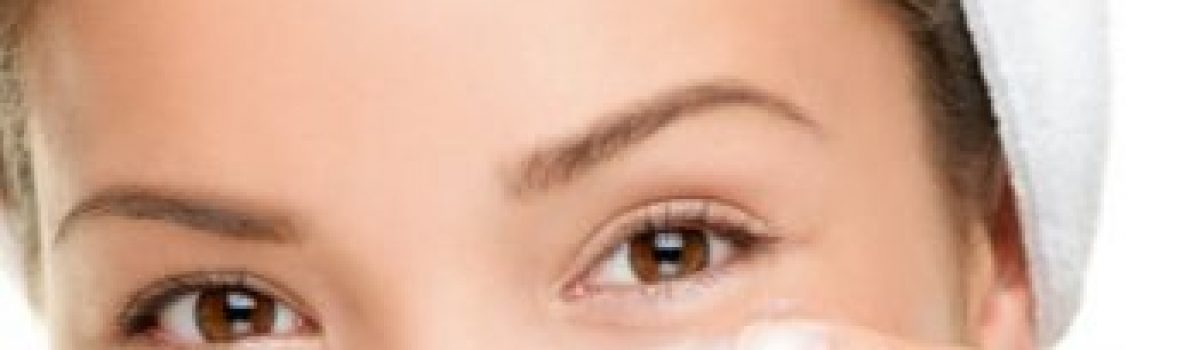 Conheça os princípios ativos mais poderosos para a pele em torno dos olhos